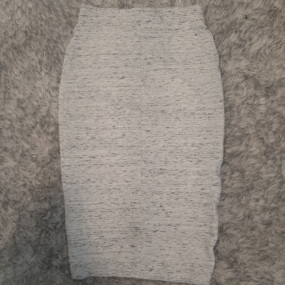 Wilfred Lis Skirt - Picture 3 of 8